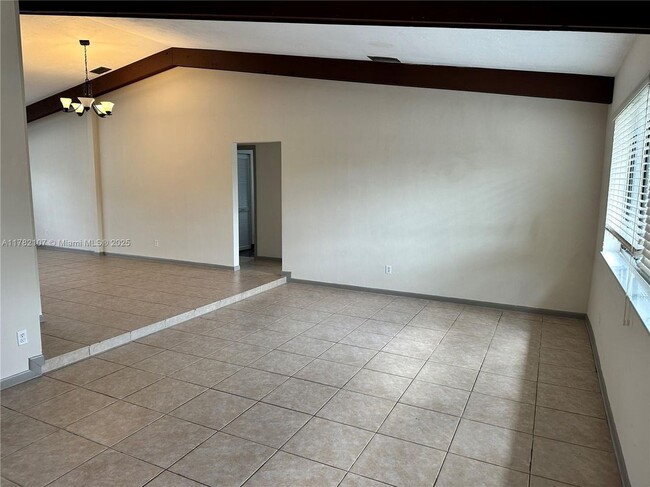 Building Photo - 5828 SW 117th Terrace
