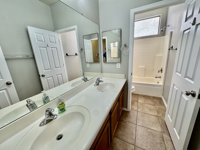Building Photo - 43330 Lindgren Dr