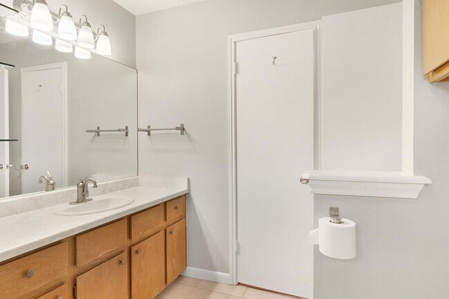 Building Photo - 11931 Rosethorn Dr