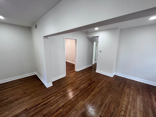 Building Photo - 2303 N 74th Ave