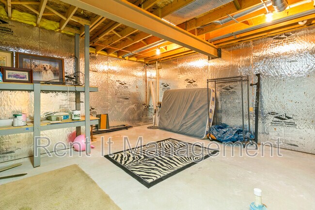 Building Photo - 7425 N 77th Ave
