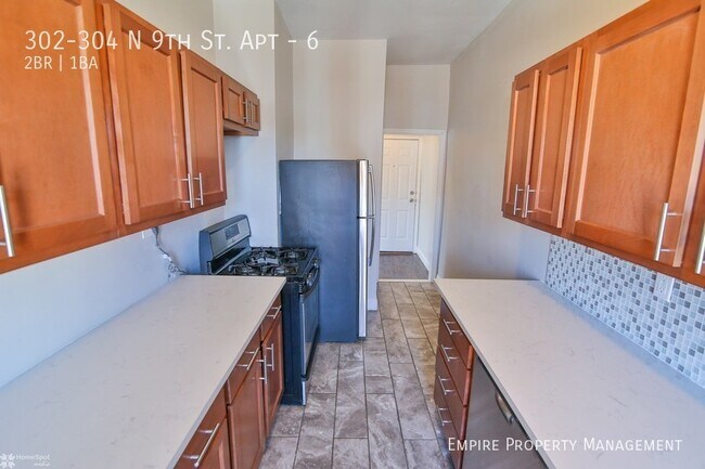 Building Photo - 302-304 N 9th St. Apt-6