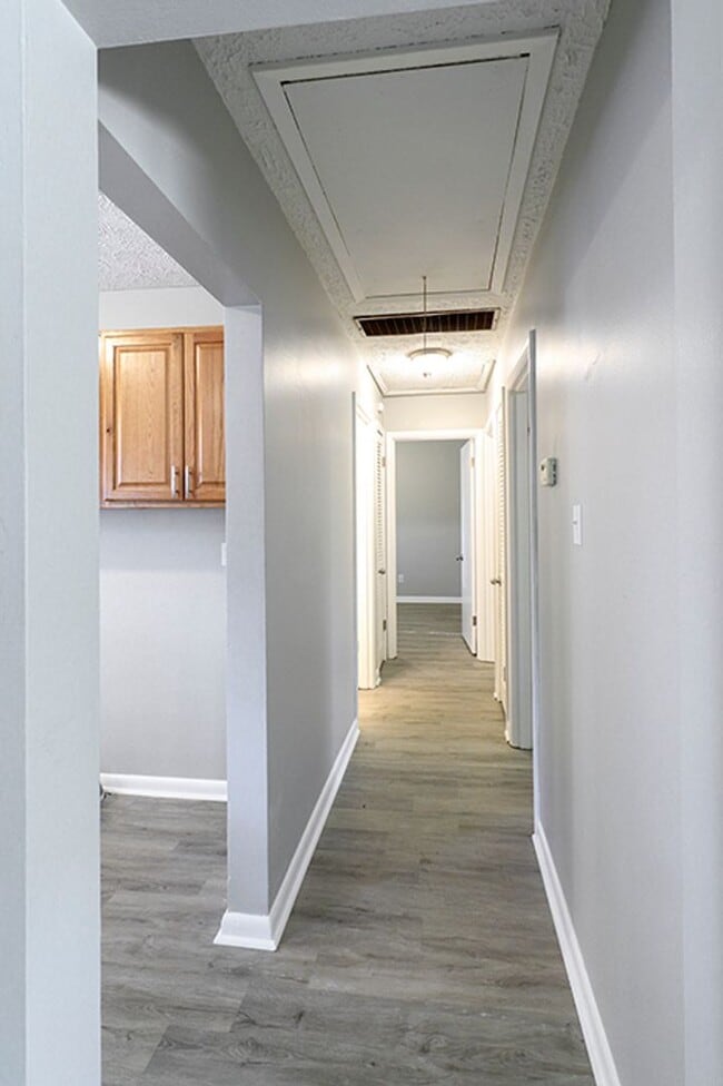 Building Photo - 3 bedroom 1 bath in Valley Station!