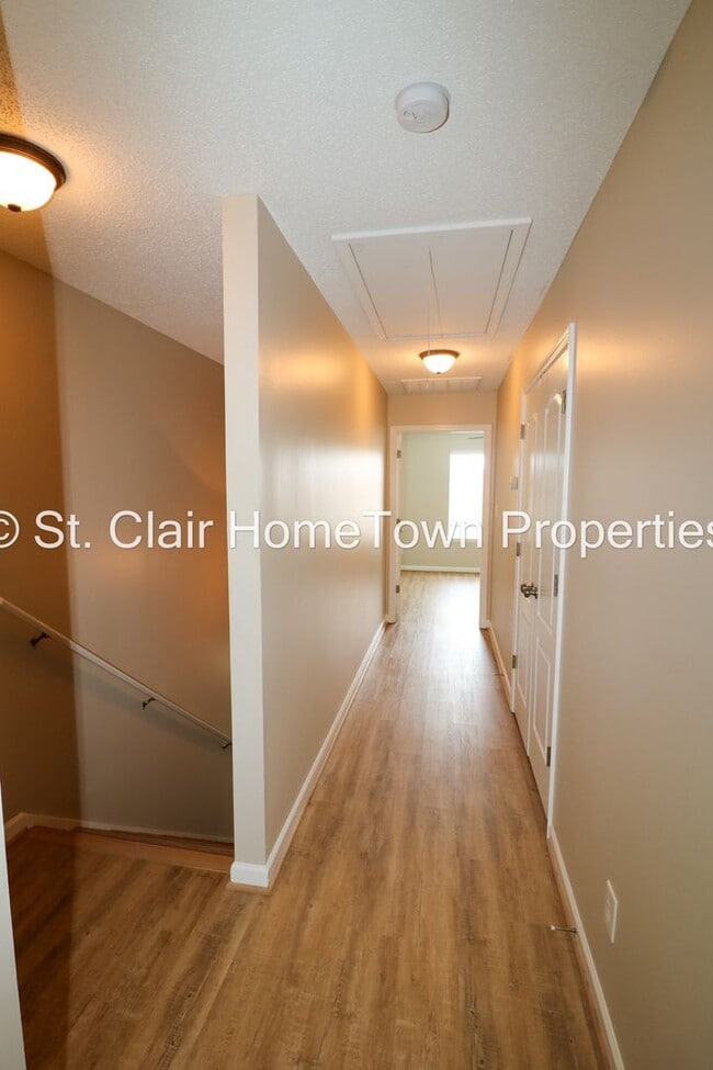 Building Photo - Newly Renovated Triplex