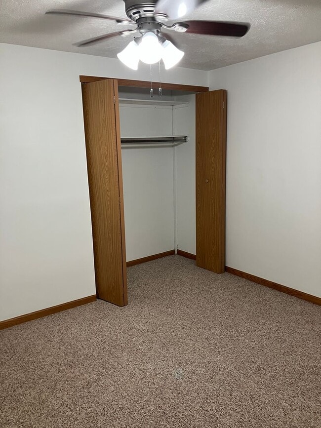 Building Photo - 2 Bedroom Unit available at New Bremen Flats!
