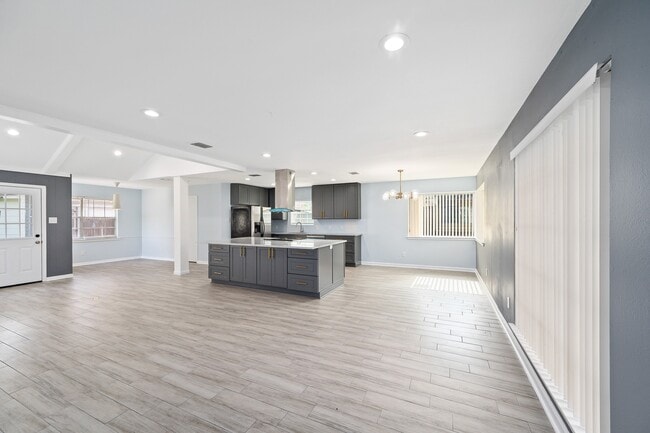 Building Photo - 10623 Wickersham Ln