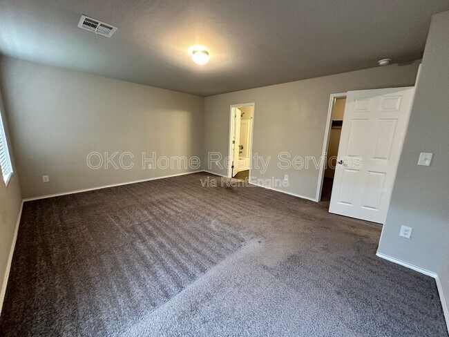 Building Photo - 9913 Rattlesnake Ln