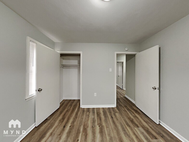 Building Photo - 4328 Bayberry Dr