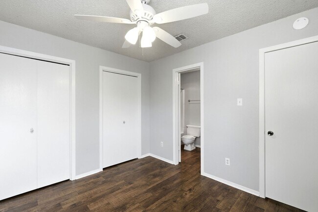 Building Photo - 2511 Howellwood Wy