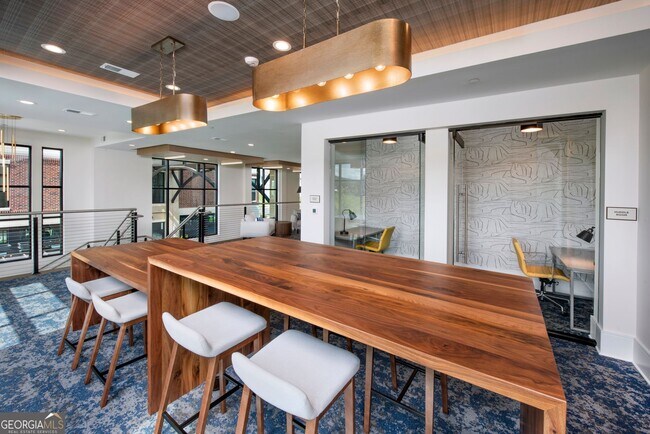 Building Photo - 525 Sawnee Vlg Blvd