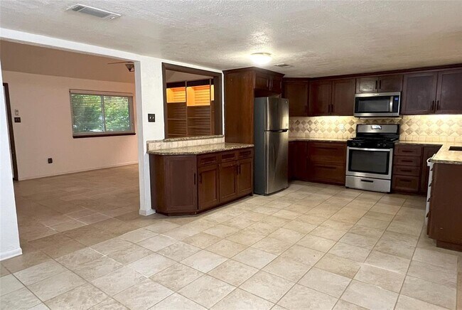 Building Photo - 7704 Cloudberry Cir