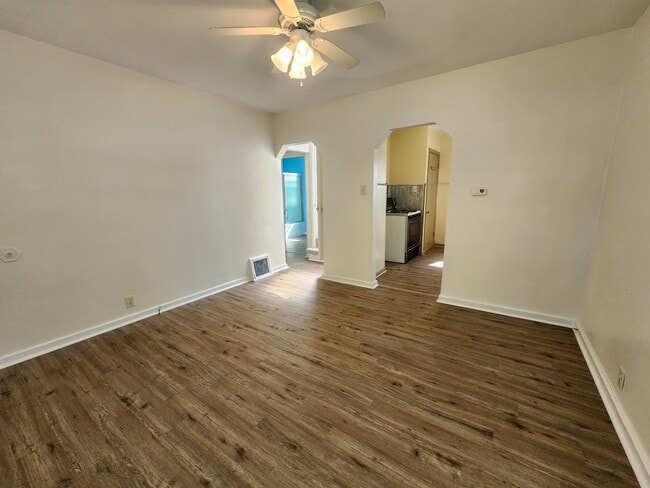 Building Photo - 615 Kirkwood Ave