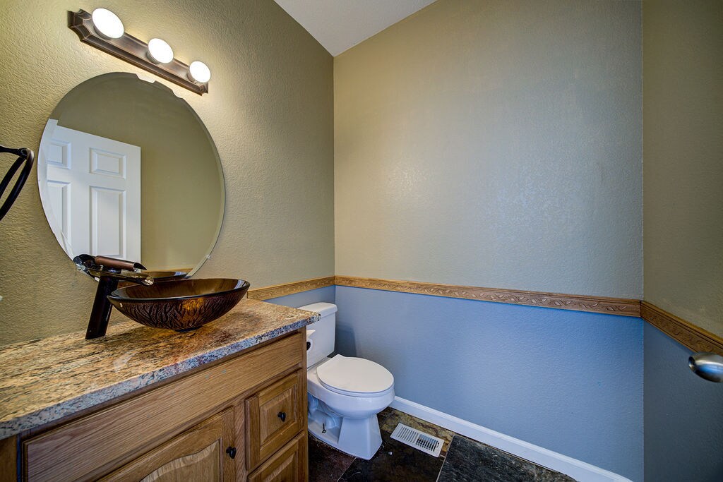 Main Floor (Bathroom #1) - 12643 Pine Valley Cir