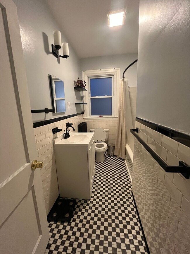 Building Photo - 4513 Arabia Ave