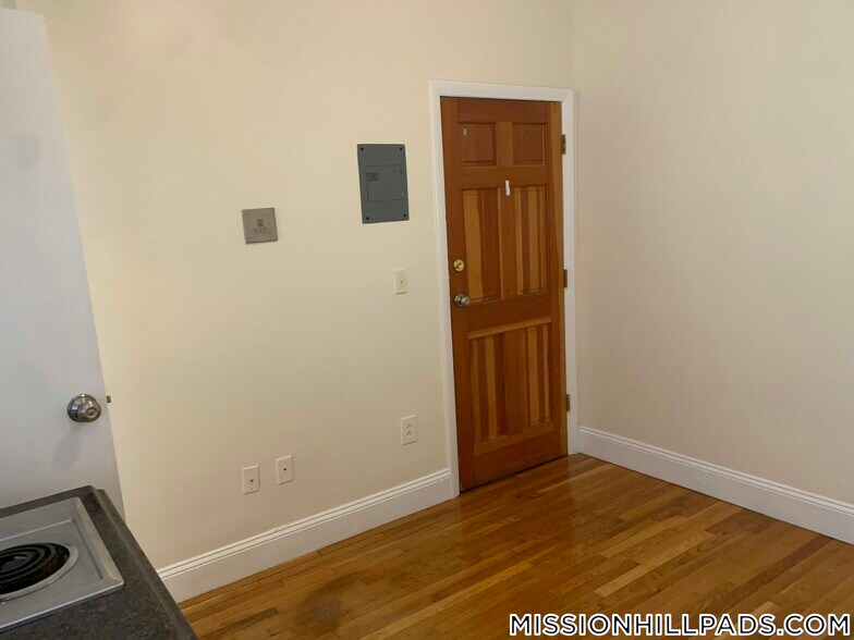 Building Photo - 51 S Huntington Ave