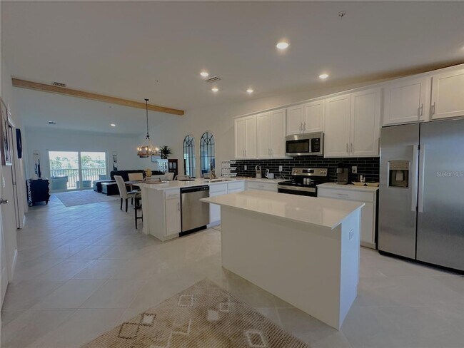 Building Photo - 14257 Heritage Landing Blvd