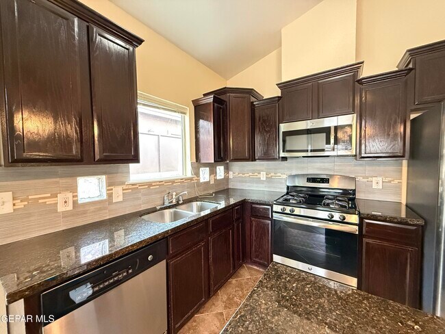 Building Photo - 13136 Freshford