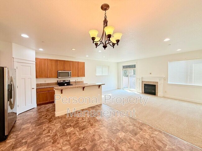 Building Photo - 3326 NW 47th Dr