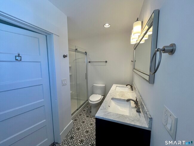 Building Photo - 29 Washington Ave