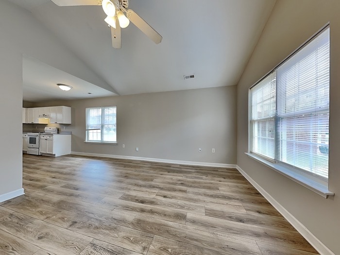 Building Photo - 1303 Braveheart Ln