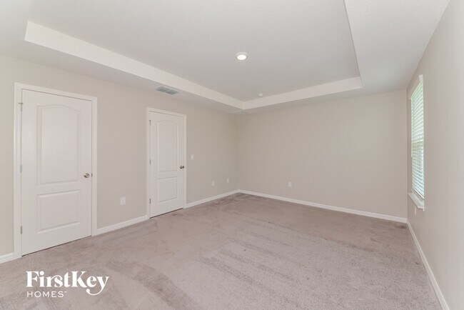 Building Photo - 4526 Birdsong Dr