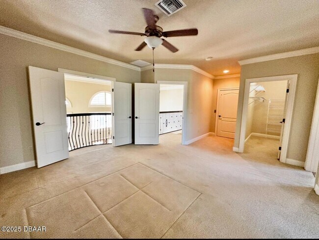 Building Photo - 5090 Riverside Dr