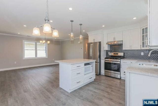 Building Photo - 24 Henry Pl