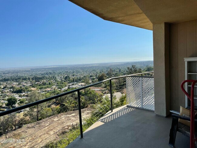 Building Photo - 660 Ocean View Dr