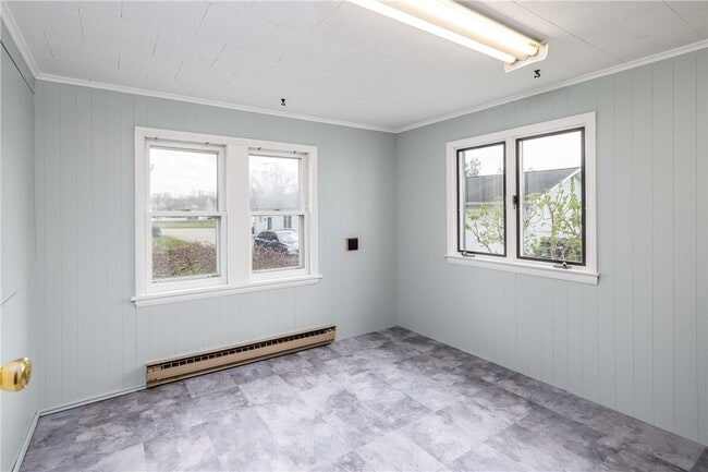 Building Photo - 1253 Fairport Rd