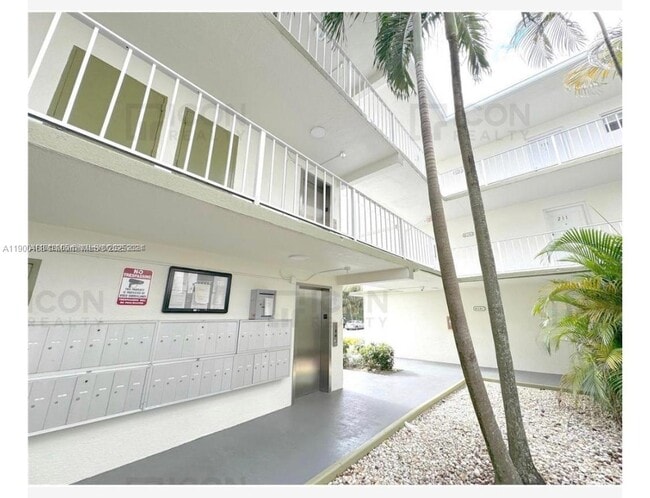 Building Photo - 4235 N University Dr