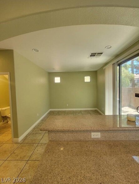 Building Photo - 9577 Villa Adastra Ave
