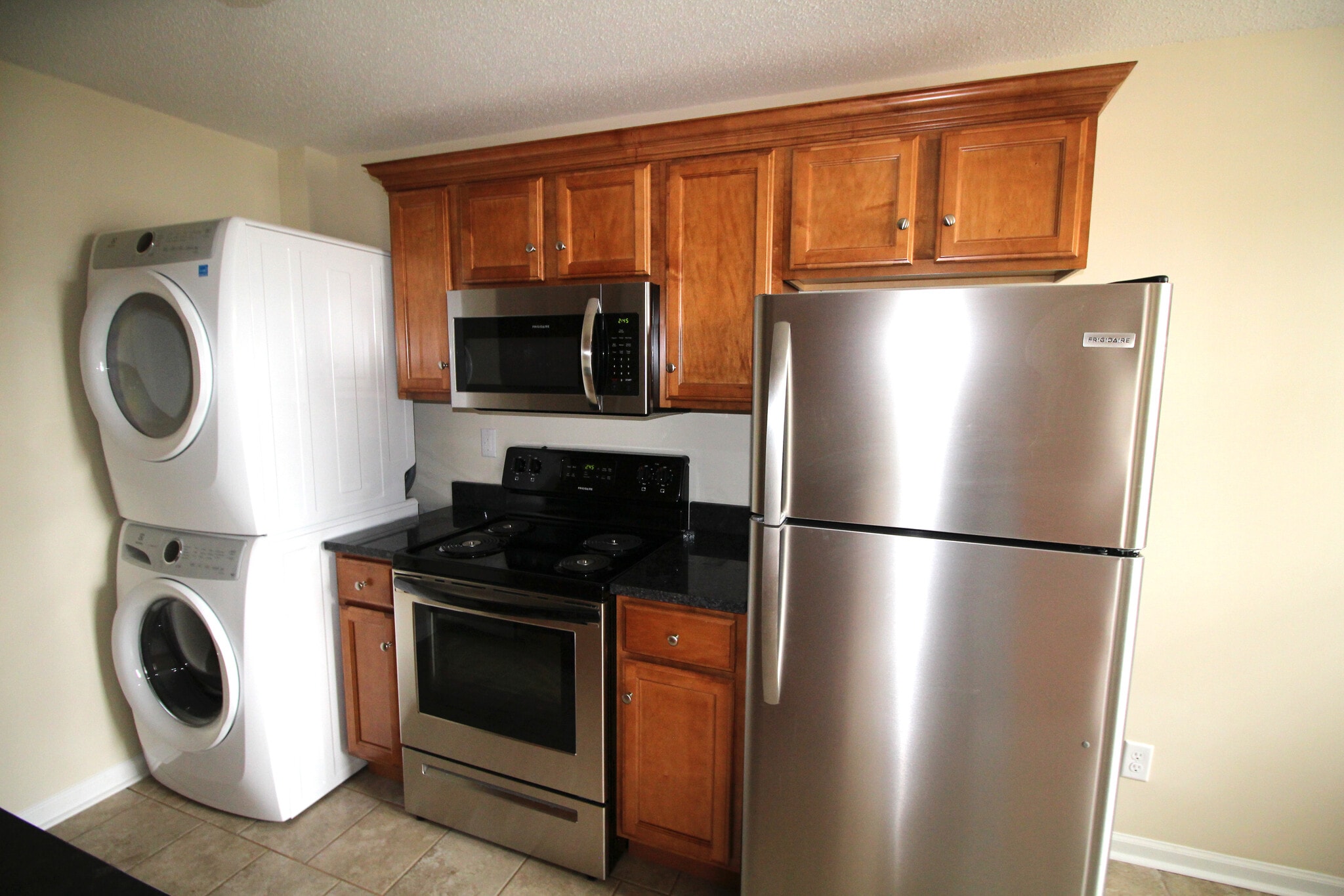 KITCHEN - 6301 W Kilgore Ave