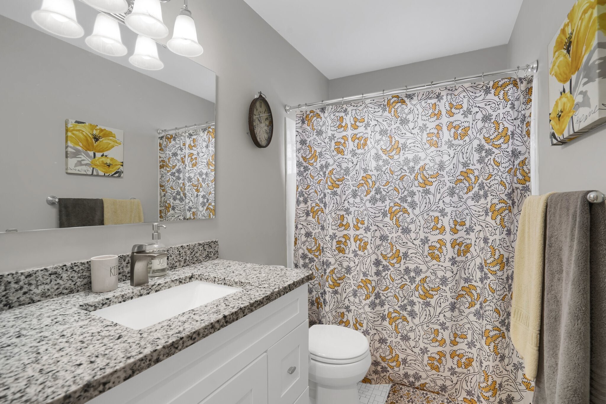 Bathroom with Granite Countertop - 609 Market St S