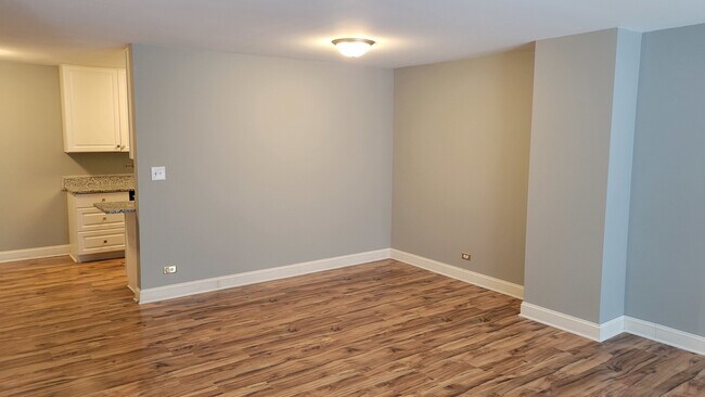 Building Photo - 441 Park Ridge Ln