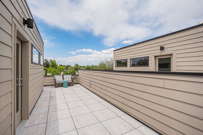 Building Photo - 3120 W 29th Ave