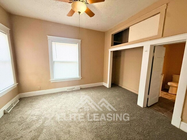 Building Photo - Charming & Spacious 3-Bedroom Rental in Topeka’s Oakland Neighborhood!