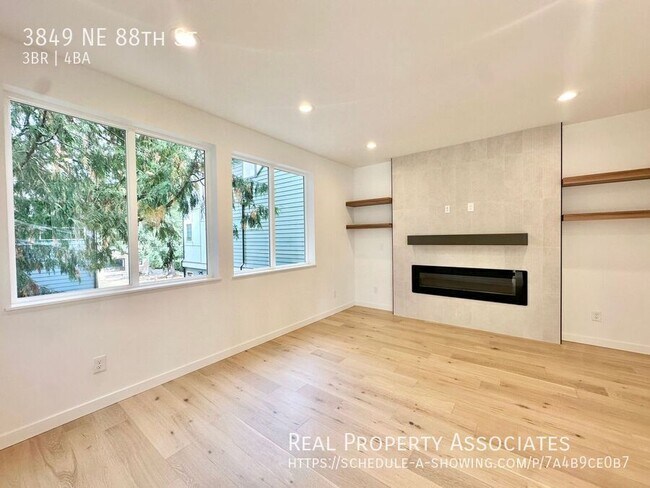 Building Photo - 3849 NE 88th St