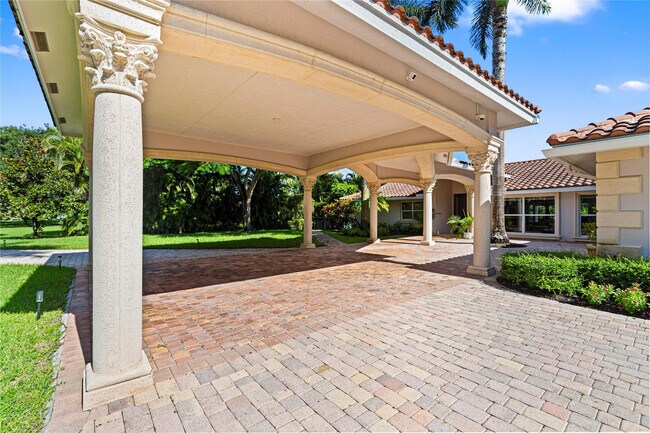 Building Photo - 11391 Sundance Ln