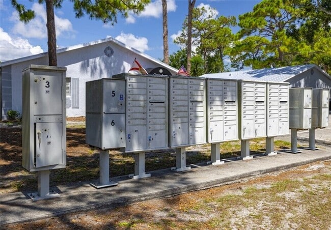 Building Photo - 1575 40th Ave