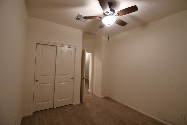 Building Photo - 17296 W Molly Ln