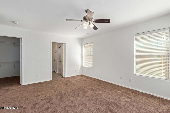 Building Photo - 3221 W Alta Vista Rd