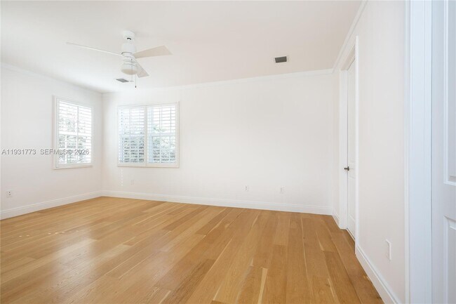 Building Photo - 510 Loretto Ave