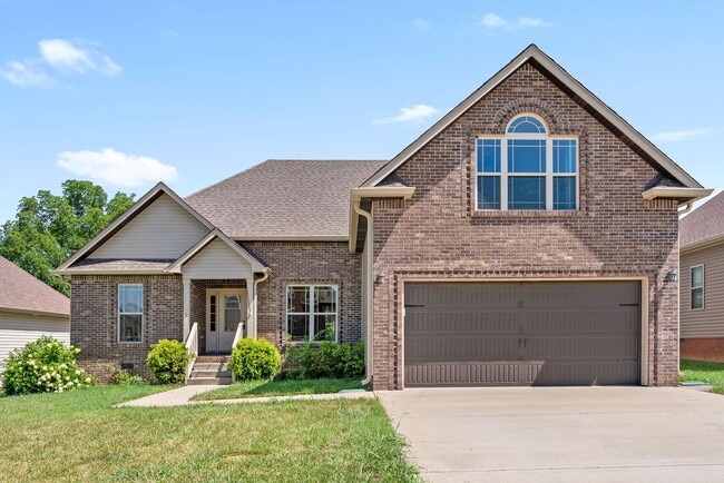 Primary Photo - 3 Bedroom 2 Bath Home For Rent Near Post!