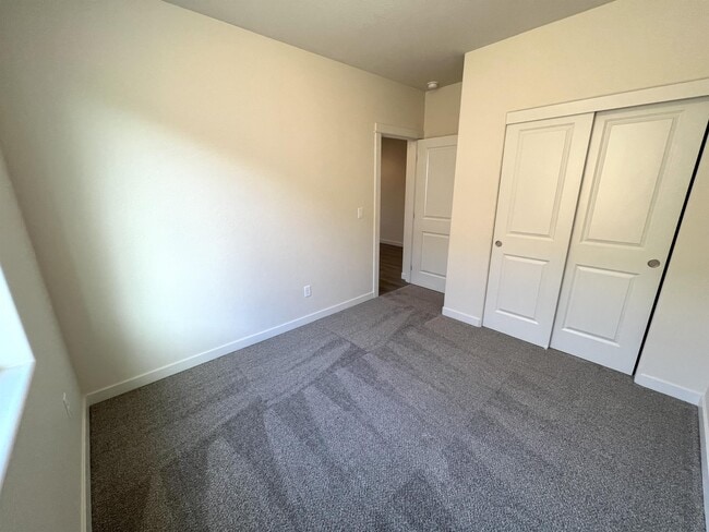 Building Photo - 1650 Dragon Tail Pl