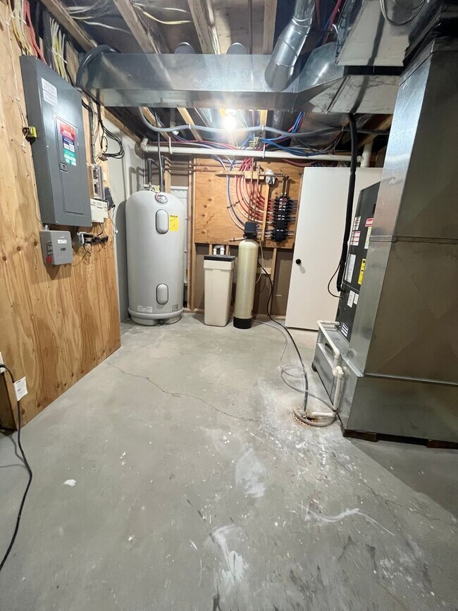 Building Photo - 3 Bed/3 Bath Twinhome in Brandon, SD!
