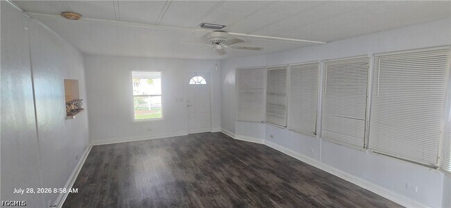 Building Photo - 612 Pine Grove Ct