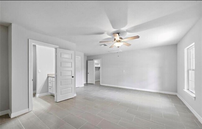 Building Photo - 7034 Hazen St