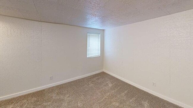 Building Photo - 630 3rd Ave SE