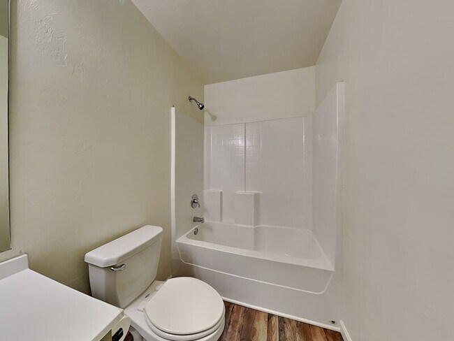 Building Photo - 2816 Sun Berry Way