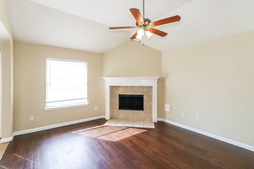 Building Photo - 5203 Lost Cove Ln